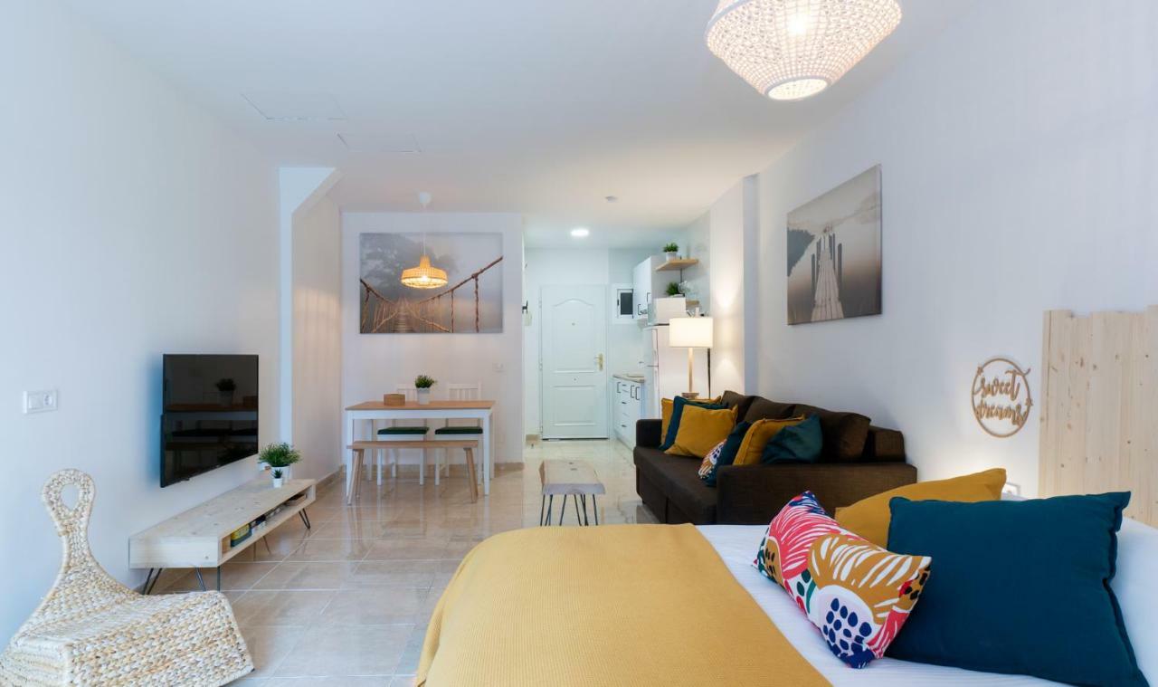 Minerva Suites By Kaarina Benalmádena Kültér fotó