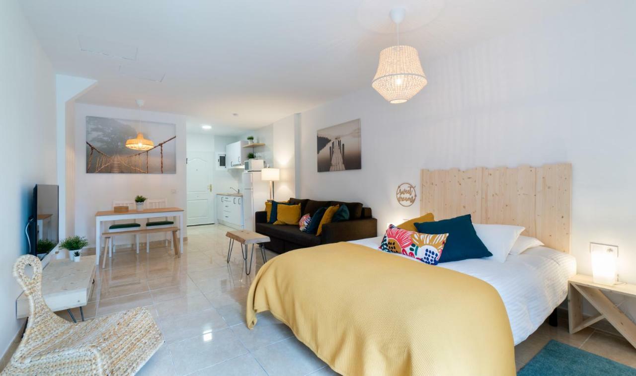 Minerva Suites By Kaarina Benalmádena Kültér fotó